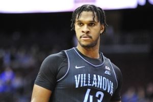 湖人还剩1个双向名额！记者：狄克逊在处理脚伤 没能和湖人签双向