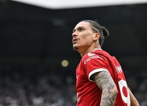 记者：新月4600万镑+丰厚奖金报价努涅斯，尚未与利物浦达成协议