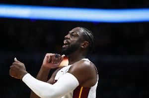 鲍威尔:韦德是我儿时喜爱的球星 一直在学习他的打法和心态